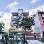 Hotel Near Hauz Khas Fort