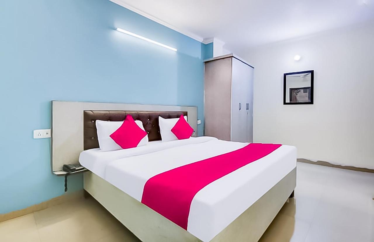 Hotel Near Hauz Khas New Delhi